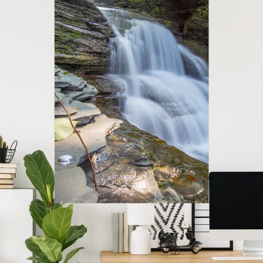 Old Mill Falls, Robert H Treman Staat Park, NY Poster (Heimbüro)