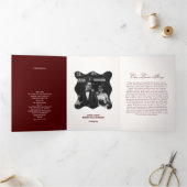 Old Money Burgundy Wedding Ceremony Dreifach-gefaltete Programmkarte (Innenseite)