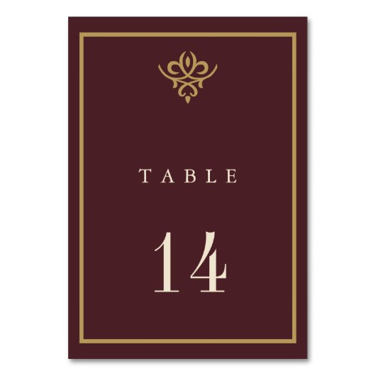 Old Money Burgundy Wedding Table Card Tischnummer (Vorderseite)