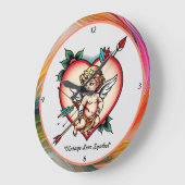 Old School Cupid Tattoo Style Große Wanduhr (Winkel)