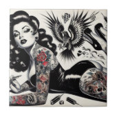 Old School Tattoooed Girl Fliese (Vorderseite)