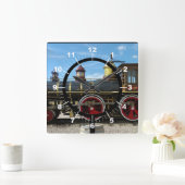 Old Train Engine Quadratische Wanduhr (Zuhause)