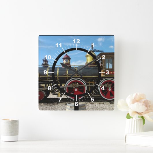 Old Train Engine Quadratische Wanduhr (Zuhause)