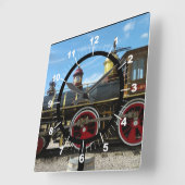 Old Train Engine Quadratische Wanduhr (Winkel)