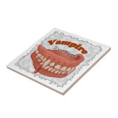 Old Vampire Teeth Fliese (Seite)