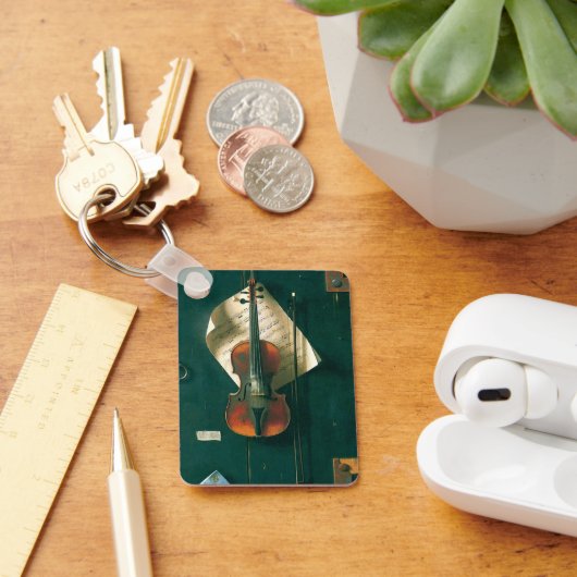 Old Violin Still Life von William Michael Harnett Schlüsselanhänger (Schreibtisch)