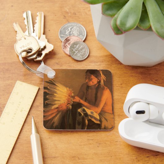 Old War Bonnet von Joseph Henry Sharp Schlüsselanhänger (Schreibtisch)