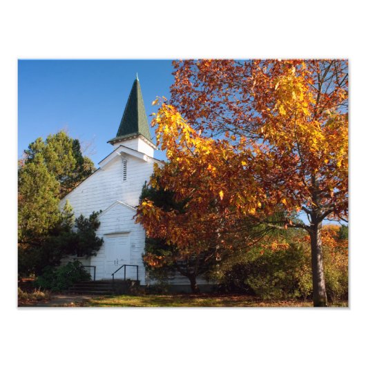 Old White Church in Autumn Fotodruck (Vorne)