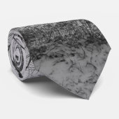 Old Winter Tree Grayscale Neck Tie Krawatte (Gerollt)