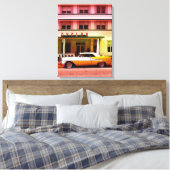 Oldtimer im Art Deco District, Miami, Florida Leinwanddruck (Insitu (Schlafzimmer))