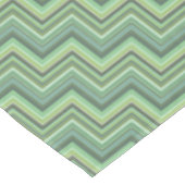 Oliv Green Stripes Pattern Tischdecke (Schrägansicht)