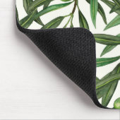 Olive-Äste auf weißer Seite Mousepad (Ecke)