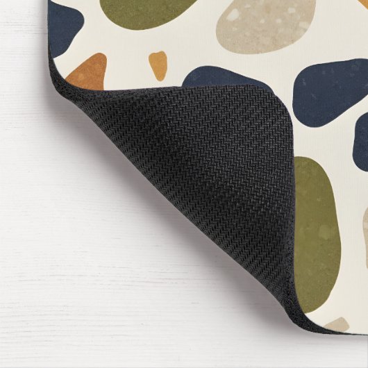Olive Clay Terrazzo Mousepad (Ecke)