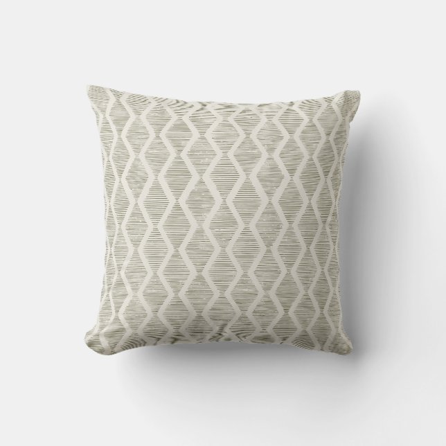 Olive Diamond Geometric Minimalist Throw Pillow Kissen (Vorderseite)