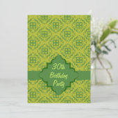 Olive Green 30. Geburtstag Arabesque Design Einlad Einladung (Stehend Vorderseite)