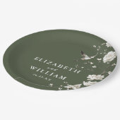 Olive Green Chinoiserie Blumengarten Hochzeit Pappteller (Schrägansicht)