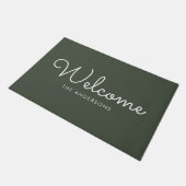 Olive Green Extravagant Script "Welcome" Personali Fußmatte (Schrägansicht)