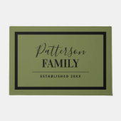 Olive Green Family Monogram Doormat Fußmatte (Vorderseite)
