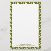 Olive Green Giraffe Muster Briefpapier (Vorderseite)