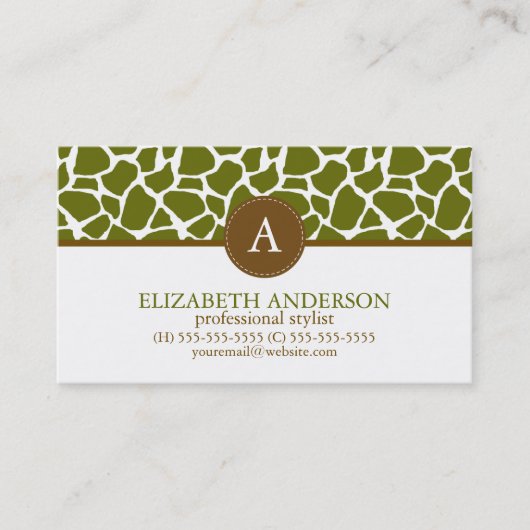 Olive Green Giraffe Muster Monogram Visitenkarte (Vorderseite)
