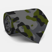 Olive Green, Gray and Black Camouflage Pattern Krawatte (Gerollt)