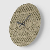 Olive Green Handmade Lace Pattern Große Wanduhr (Winkel)