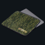 Olive Green Leopard Skin Design Laptop Sleeve<br><div class="desc">Laptop Sleeve. Mit einem Olivgrün Leopardendesign für Sie bereit, um Ihre persönlichen Wünsche zu erfüllen. ✔ HINWEIS: ÄNDERN SIE NUR DIE VORLAGEBEREICHE, DIE SIE BENÖTIGEN! 😀 Sie können den Text bei Bedarf entfernen und neu hinzufügen, was immer Sie möchten und welchen Schriftart Sie möchten. 📌 Wenn Sie weitere Anpassungen benötigen,...</div>