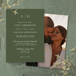 Olive Green Minimalistisch Monogram Foto Wedding Einladung