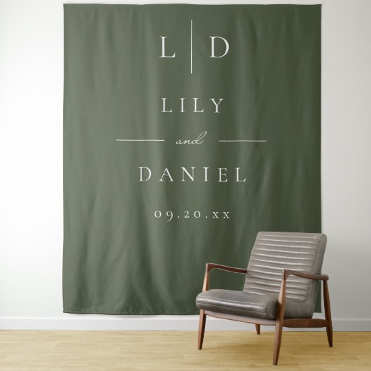 Olive Green Minimalistisch Monogram Wedding Backgr Wandteppich (Beispiel)