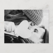 Olive Green Signature Script Foto Hochzeit Einladungspostkarte (Rückseite)