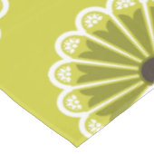 Olive Green Spanish Fans Tischdecke (Schrägansicht)