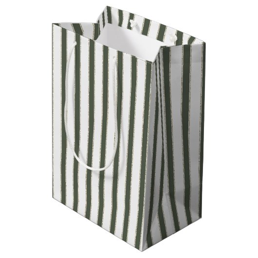 Olive Green White Stripes Christmas Mittlere Geschenktüte (Rückseite Schrägansicht)