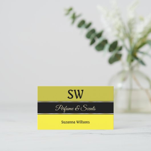 Olive Yellow Borders on Black Modern with Monogram Visitenkarte (Stehend Vorderseite)