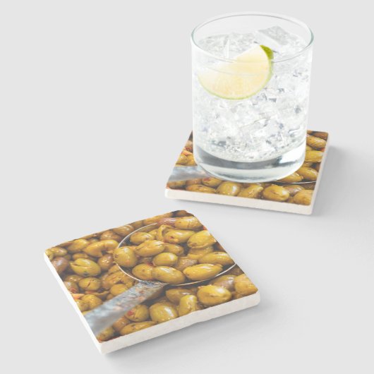 Oliven der Sorte Nocellara Etnea Steinuntersetzer (Seitenansicht)