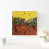 Olivenbäume mit gelbem Himmel und Sonne Quadratische Wanduhr (Zuhause)