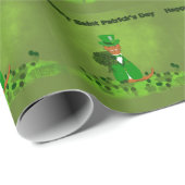 Oliver The Otter Picking Kleeblatts - Saint Patric Geschenkpapier (Rolleneckpunkt)