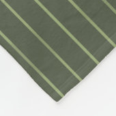 Olivgrüne Nadelstreifen Fleecedecke (Ecke)