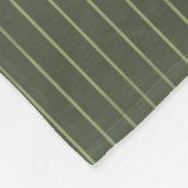 Olivgrüne Nadelstreifen Fleecedecke (Ecke)