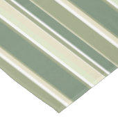 Olivgrüne Streifen Tischdecke (Schrägansicht)