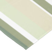 Olivgrüne Streifen Tischdecke (Schrägansicht)