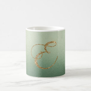 Olivgrünes Gold Glitter-Buchstabe E Kaffeetasse