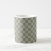 Olivgrünes und graues kariertes Musterdesign Kaffeetasse (Mittel)