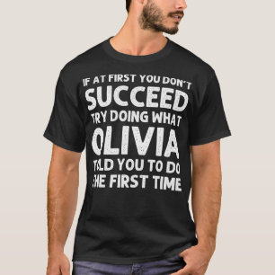 OLIVIA Name Personalisiert Geburtstag Weihnachten T-Shirt