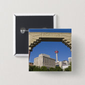 Olympic Plaza und Calgary Tower, Alberta, Kanada Button (Vorne & Hinten)