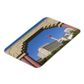 Olympic Plaza und Calgary Tower, Alberta, Kanada Magnet (Linke Seite)