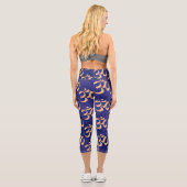 Om 4 Scattered Blue Monochrome Tie dye Capri Leggings (Rückseite)