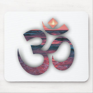 OM am Ozean Yoga Mousepad