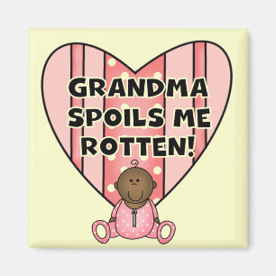 OM Girl Oma verwöhnt Sie mit Geschenken und Gesche Magnet