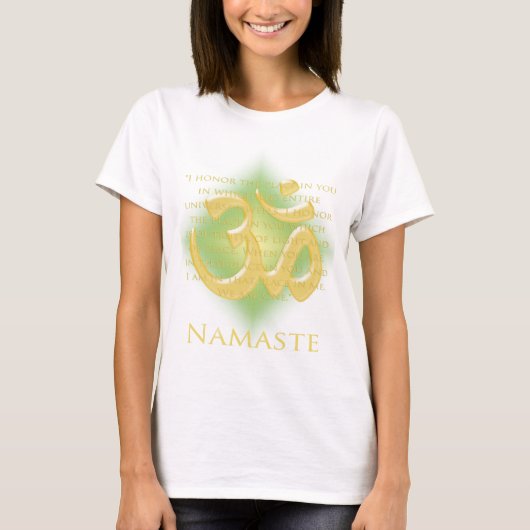 Om in Green & Gold - Namaste T-Shirt (Vorderseite)