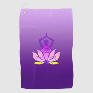 Om Lotus Blume Yoga Pose auf Lila Gradient Golfhandtuch